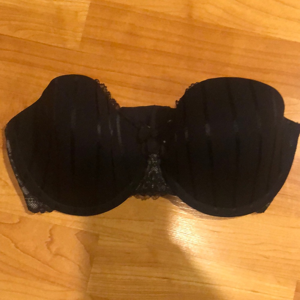 36D black strapless bra with lace back.